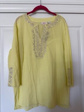 Chico’s Brand New Lemon Embroidered Tunic Top